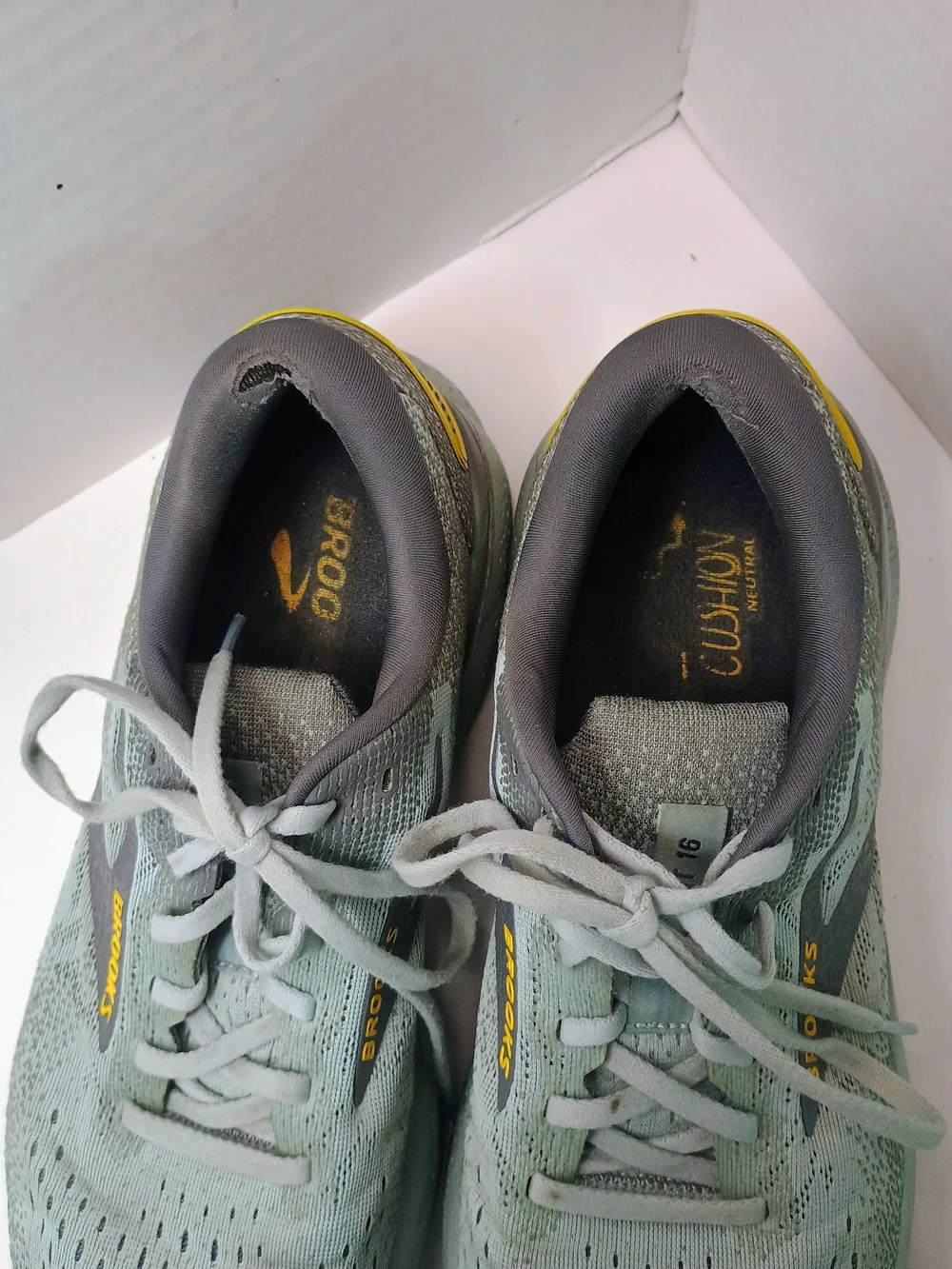 Brooks Ghost 16 Mens 11 Cloud Gray DNA Loft Running Shoes Sneakers